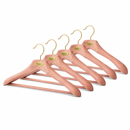19" Contoured Wooden Coat Hanger (Cedar Wood 84000)