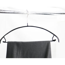 Metal Non-Slip - 16 1/4" Euro Top and Bottom Hanger