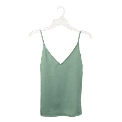 470 - Plastic 17" Top Hanger